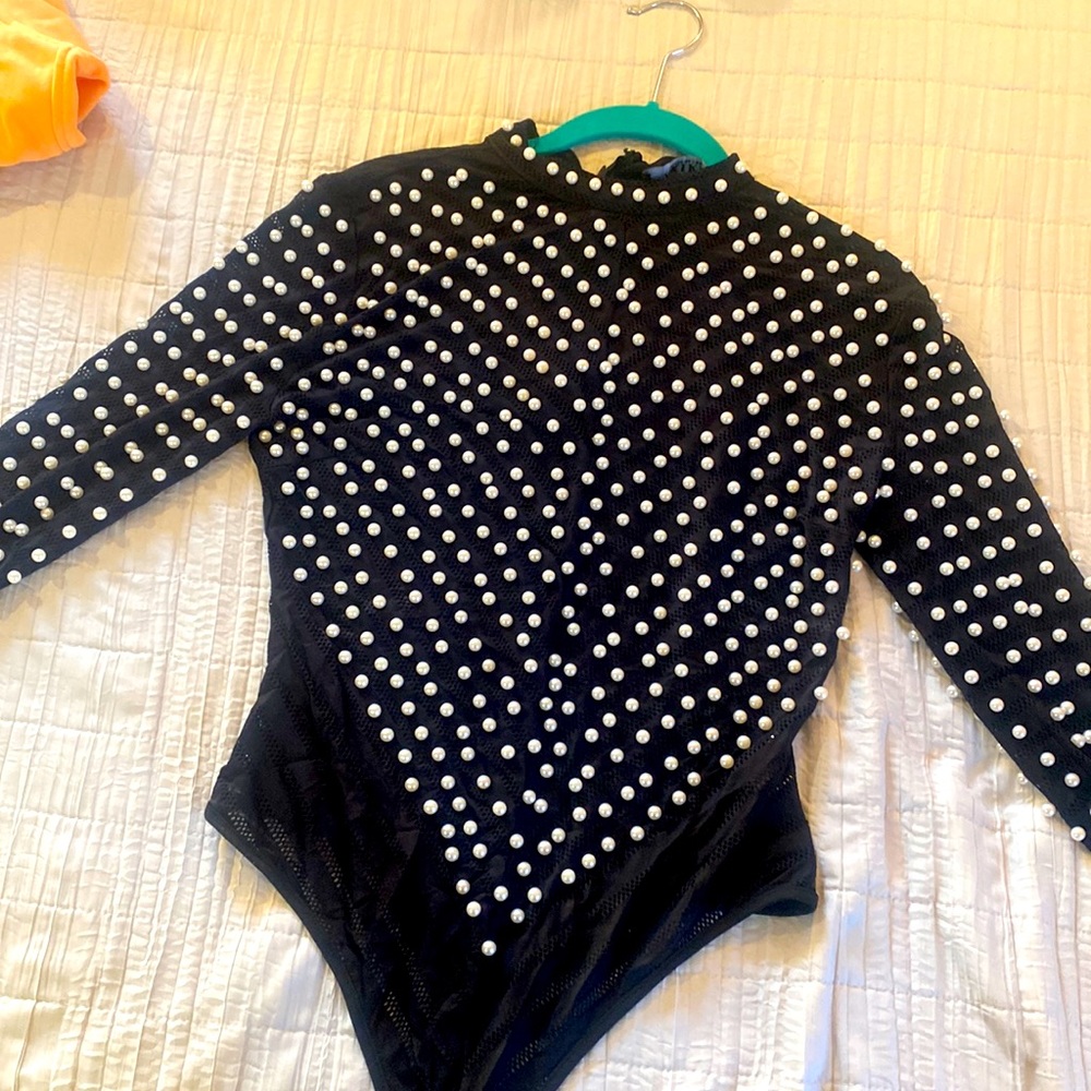 Akira Elegant blouse perfect for Christmas parties